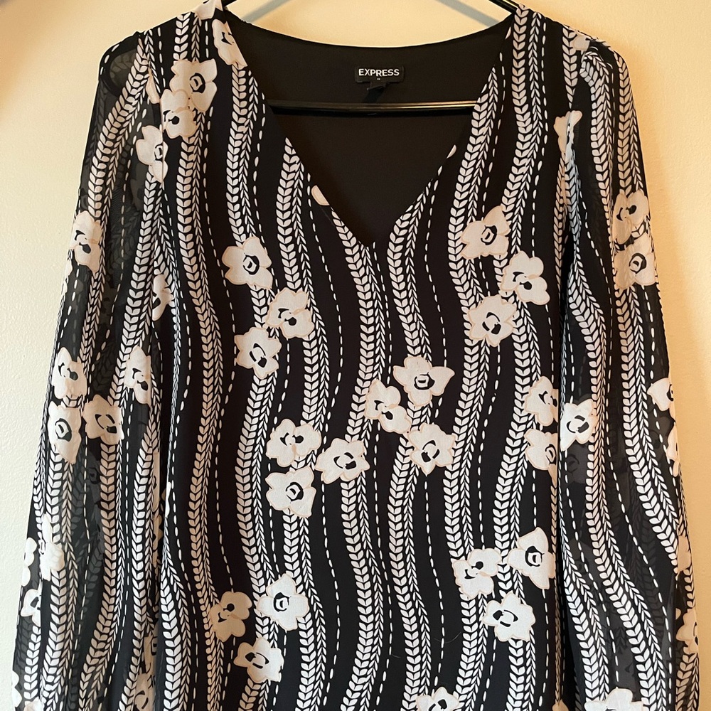 Express Black and White Floral Blouse